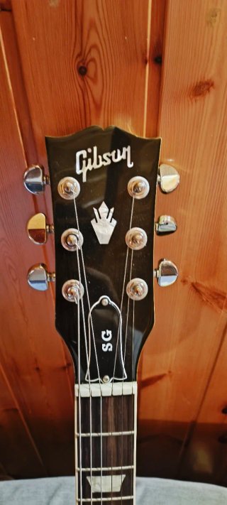 Gibson SG TV Yellow -999€ hasta 30.09 en mano-