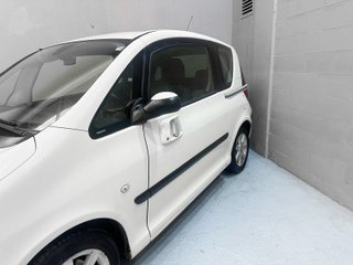 PEUGEOT 1007 1.4 HDI de 70CV del 2010