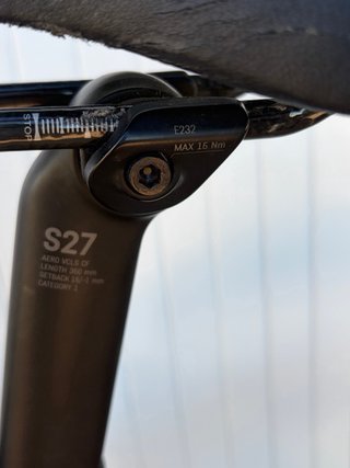 Bicicleta de carretera CANYON full carbon
