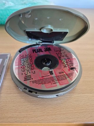 Reproductor CD Portátil Goodmans Gris/Plata