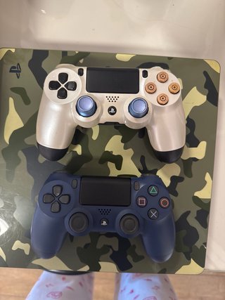 PS4 Slim 1TB edición limitada Call of Duty