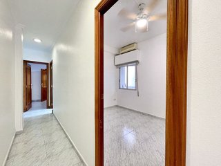 Oficina en alquiler en Ensanche - Diputación en Alicante