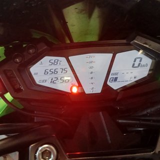 Kawasaki Z800e 2015 A2
