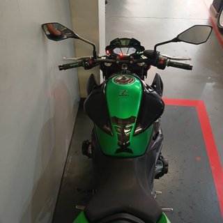 Kawasaki Z800e 2015 A2