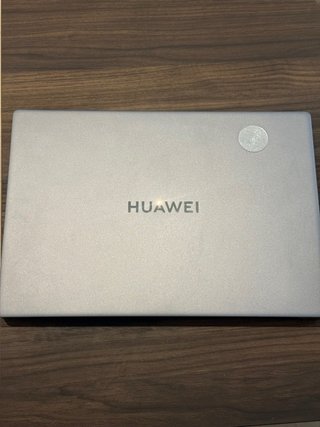 Huawei MateBook D16 i5 12ª Gen 16GB RAM SSD 477GB