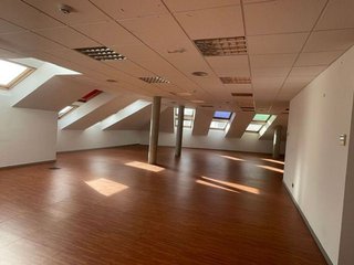 Local comercial en alquiler en Alisal - Cazoña - San Román en Santander