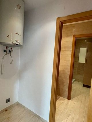Local comercial en alquiler en Alisal - Cazoña - San Román en Santander