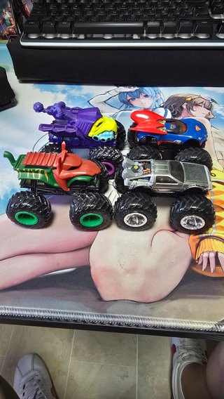 Lote 5 Coches Hot Wheels Monster Trucks