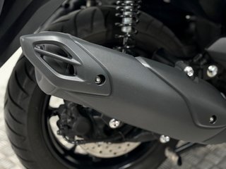 YAMAHA NMAX