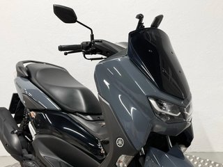 YAMAHA NMAX