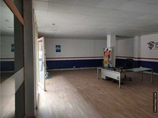 Local comercial en venta en Artigas - Llefià en Badalona