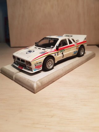 Scalextric Lancia 037 Rally