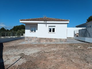 Chalet en alquiler en Urbanizaciones en Llíria