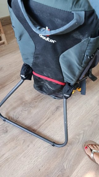 Mochila de montaña y cuidad para bebe Deuter