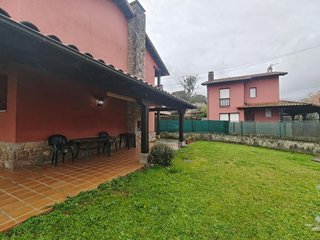 Casa pareada en venta en Celorio-Poó-Parres en Llanes