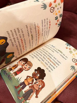 2 Libros Dani y Evan | Aventuras Dinosaurios