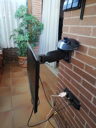 Televisión OKI pequeña
