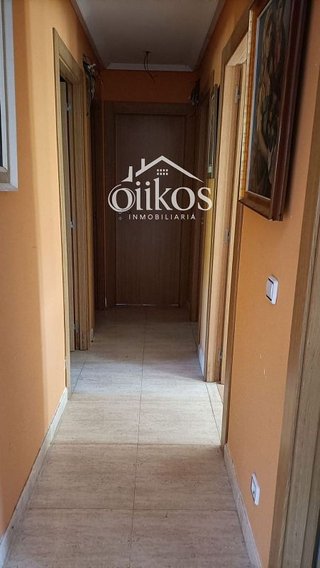 Chalet en venta en Calvarrasa de Arriba