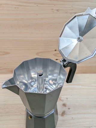 Cafetera Monix Vitro Noir 12 Tazas Aluminio
