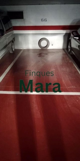 Garaje en venta en Centre en Sant Boi de Llobregat