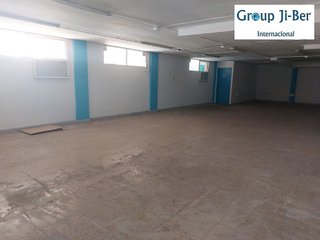 Local comercial en venta en Riera Alta - Llatí en Santa Coloma de Gramanet