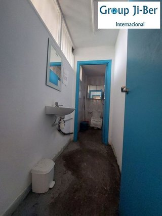 Local comercial en venta en Riera Alta - Llatí en Santa Coloma de Gramanet