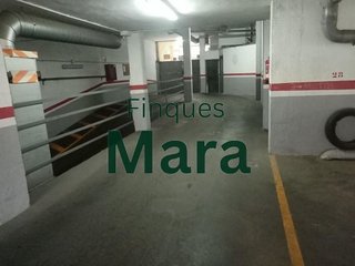 Garaje en venta en Centre en Sant Boi de Llobregat