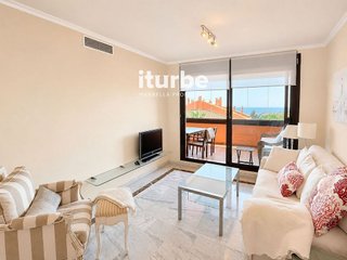 Piso en alquiler en La Carolina-Guadalpín en Marbella
