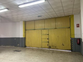 Local comercial en alquiler en Huerta de la Reina - Trassierra en Córdoba