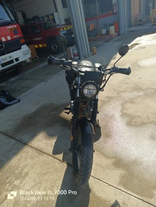 Brixton 125 BX Negra
