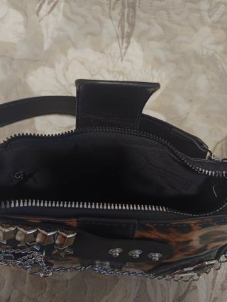 Bolso bandolera leopardo con cadenas.Pequeño.