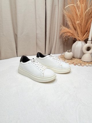 Zapatillas blancas de plataforma talla 39