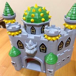 Nintendo Super Mario Deluxe Bowser Castle Playset