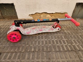 Lote 3 de Patinetes Infantiles de 3 y 2 ruedas