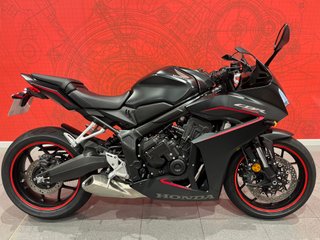 Honda CBR650R E-Clutch 35kW