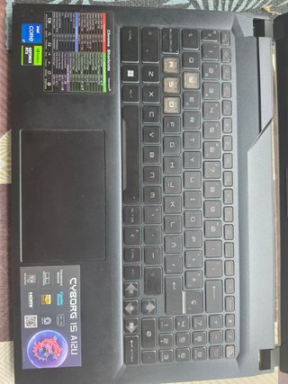 Portátil Gaming MSI i7 RTX 3050 144Hz