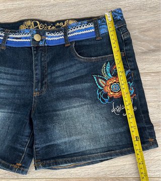 Pantalón corto Desigual Talla 38