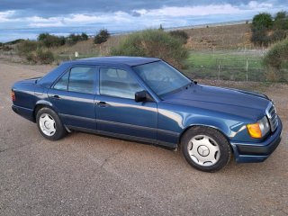 Mercedes-Benz E260 1986