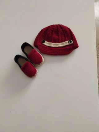 Gorro y patucos tejido 1-3 meses