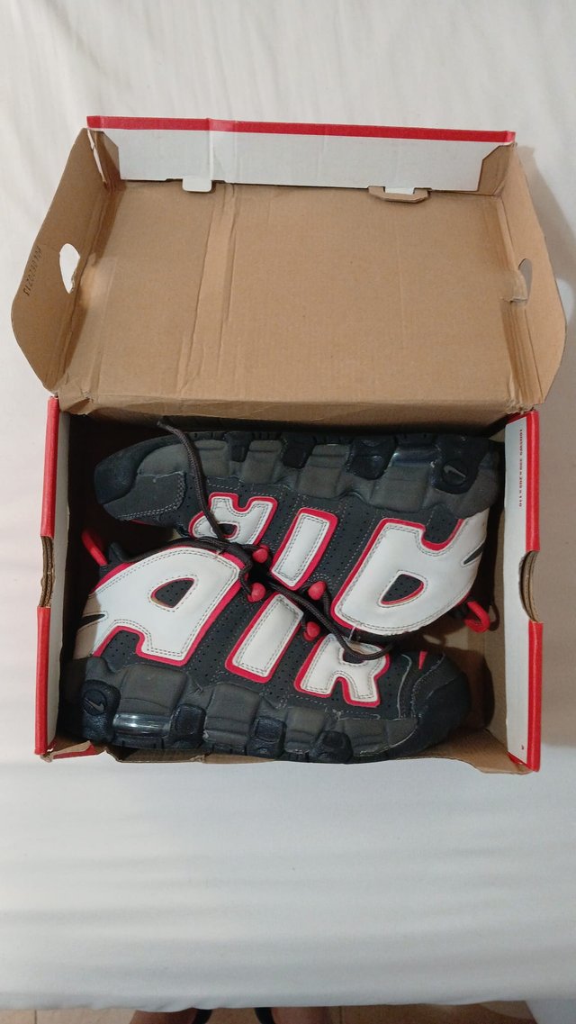 Nike Air Uptempo + regalo
