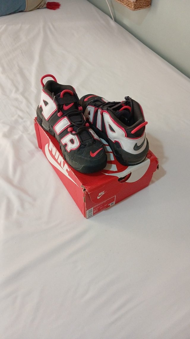 Nike Air Uptempo + regalo