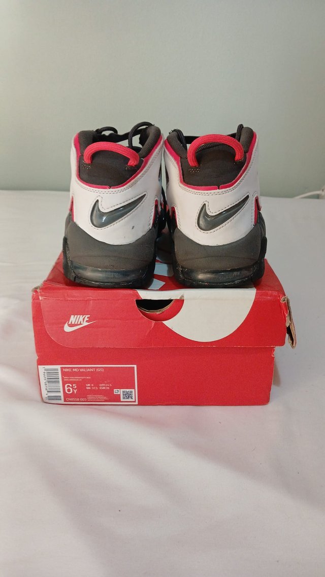 Nike Air Uptempo + regalo
