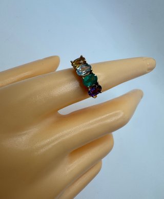 Anillo oro de 18 kt con esmeralda, citrino...
