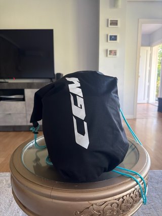 Casco CGM 361C Avent Pro Carbon Negro