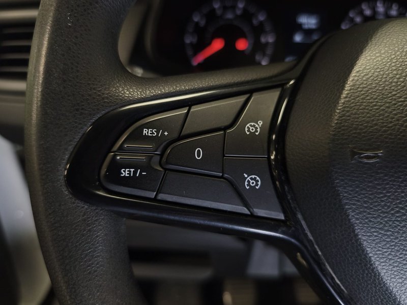 Renault Trafic 2022, foto 15
