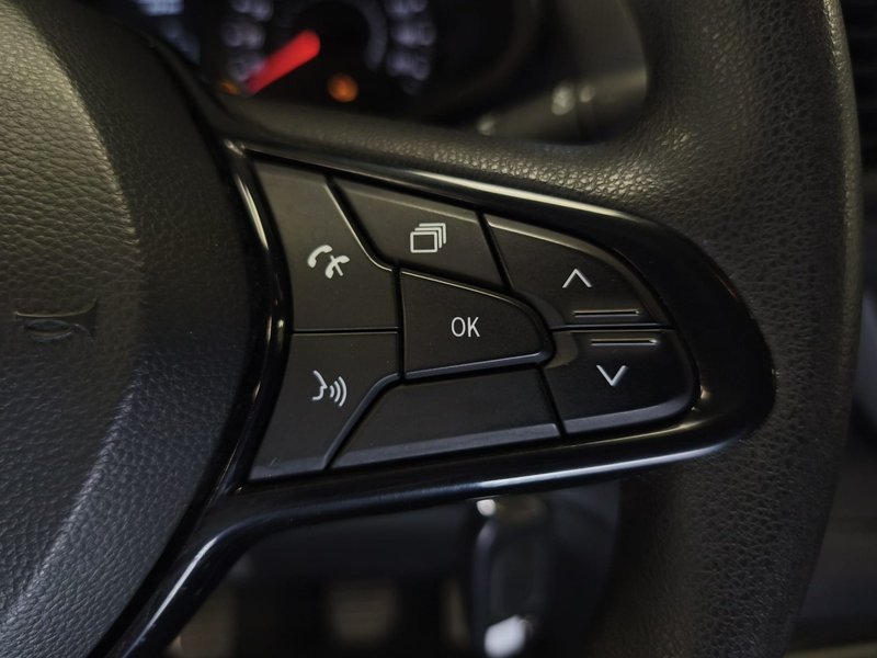 Renault Trafic 2022, foto 16