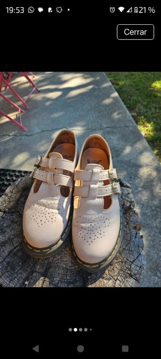 Dr. Martens Mary Jane Beige