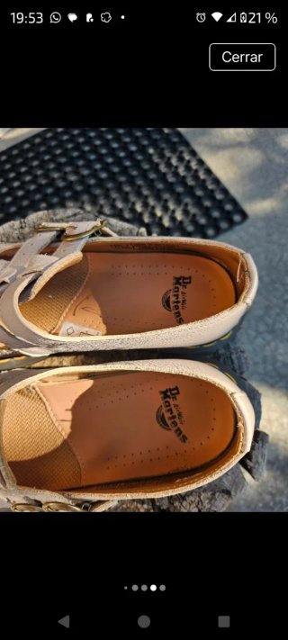 Dr. Martens Mary Jane Beige