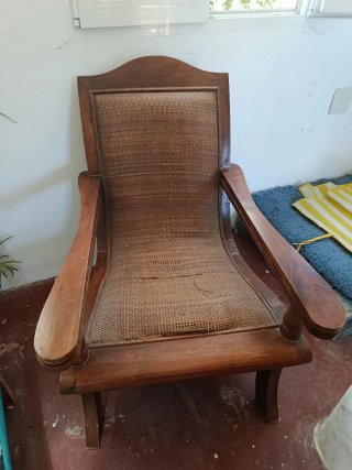 Sillón antiguo madera y ratán años 60