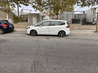 Opel Zafira Tourer 2015